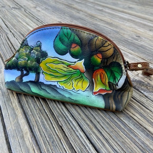 Designed in New York by Sharif Leather Floral Nature Scene Makeup Wristlet Bag - Picture 3 of 11